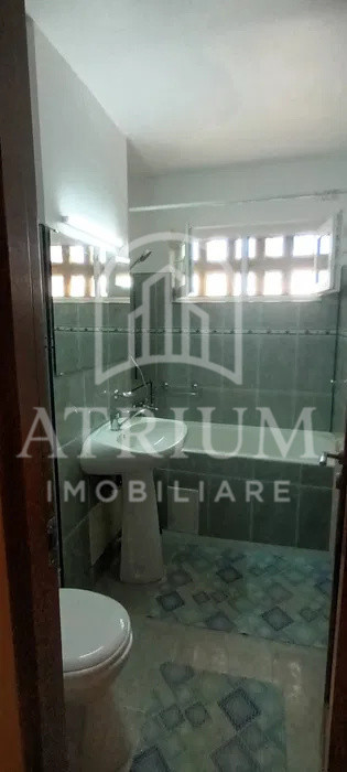 Apartament 2 camere, 50 mp, balcon, zona Andrei Mureșan