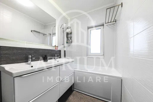 Apartament ultrafinisat, 2 camere, Floresti