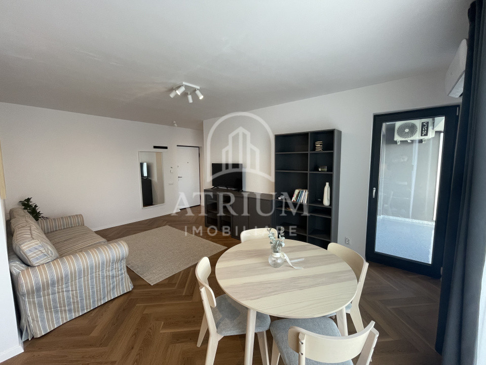 Apartament cu 2 camere, zona Intre Lacuri