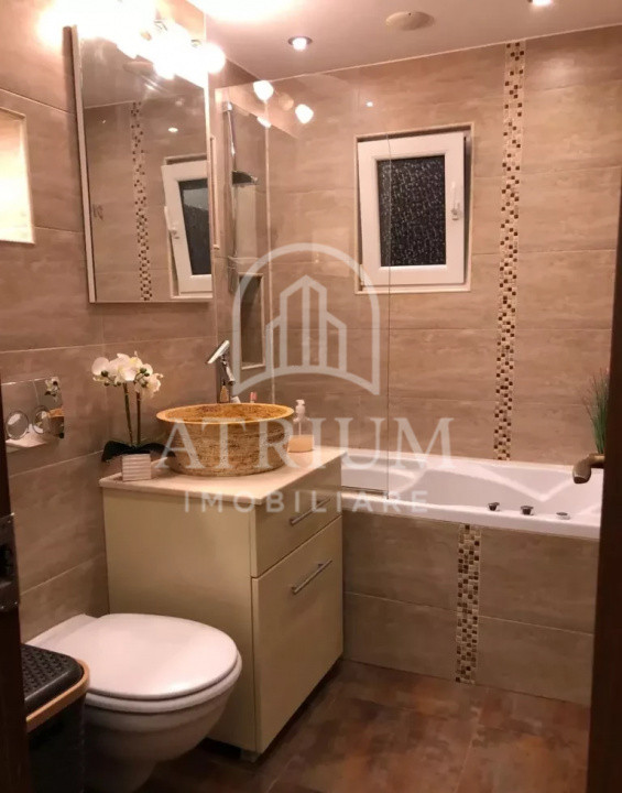 Apartament cu 3 camere de inchiriat, Intre Lacuri