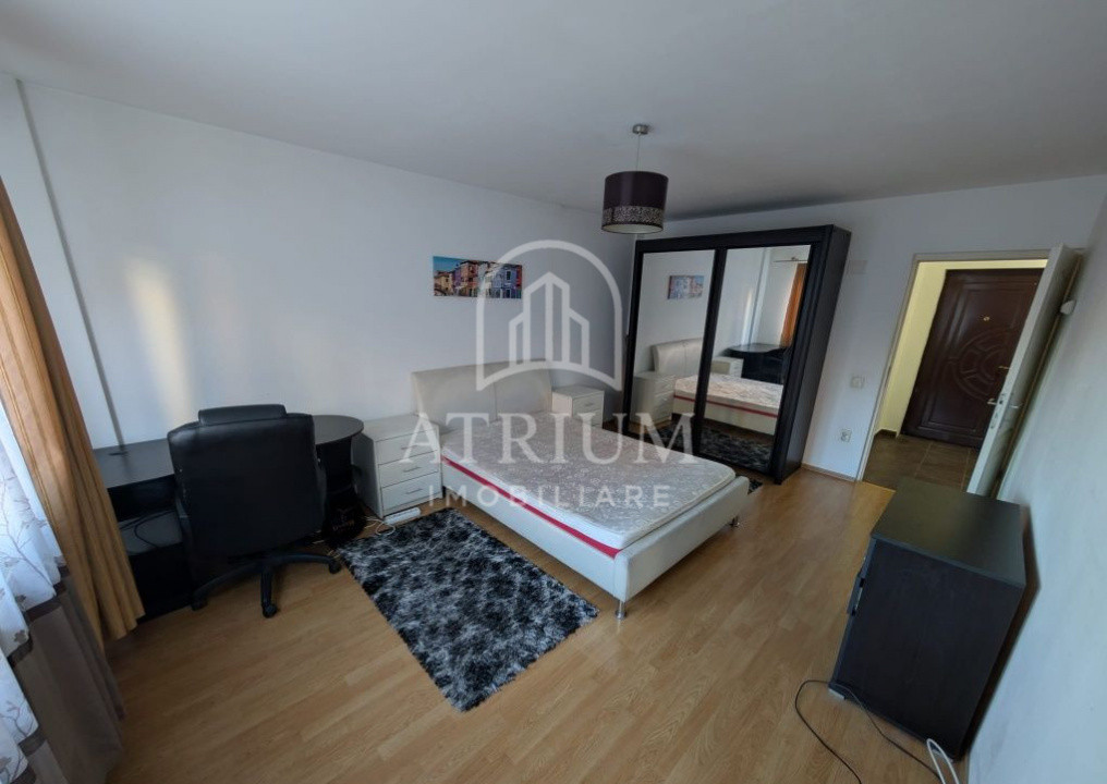 Apartament cu o camera, cu garaj subteran, Calea Turzii