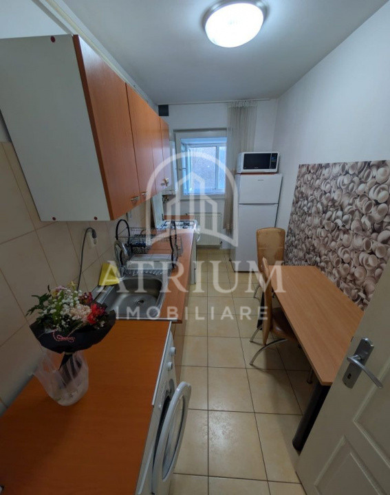 Apartament cu o camera, cu garaj subteran, Calea Turzii