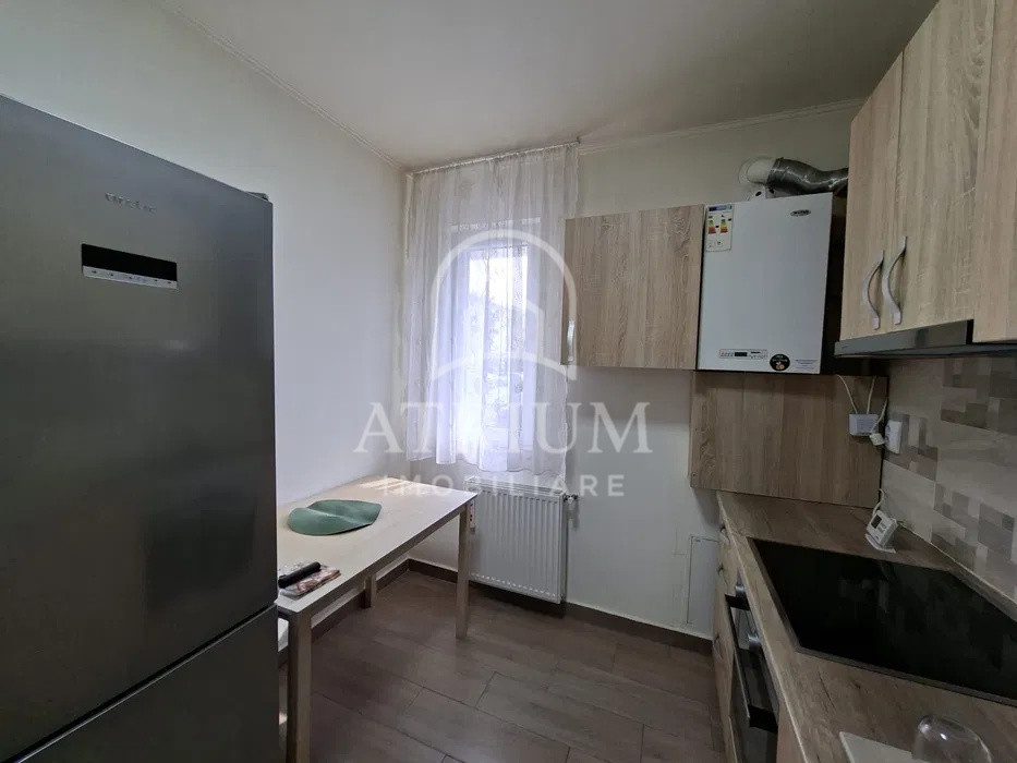 Apartament 2 camere, semidecomandat, 56mp, parcare, zona Abator
