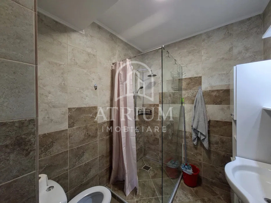 Apartament 2 camere, semidecomandat, 56mp, parcare, zona Abator