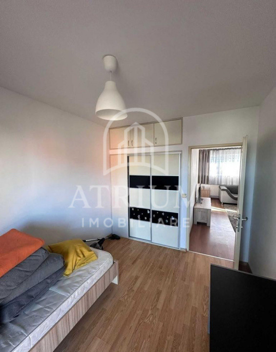 Apartament cu 3 camere, de inchiriat, Zorilor