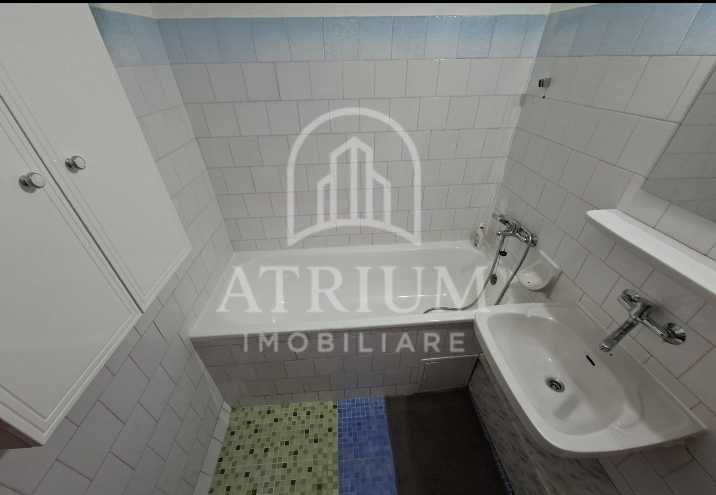 Apartament cu 2 camere decomandate, de inchiriat, Intre Lacuri