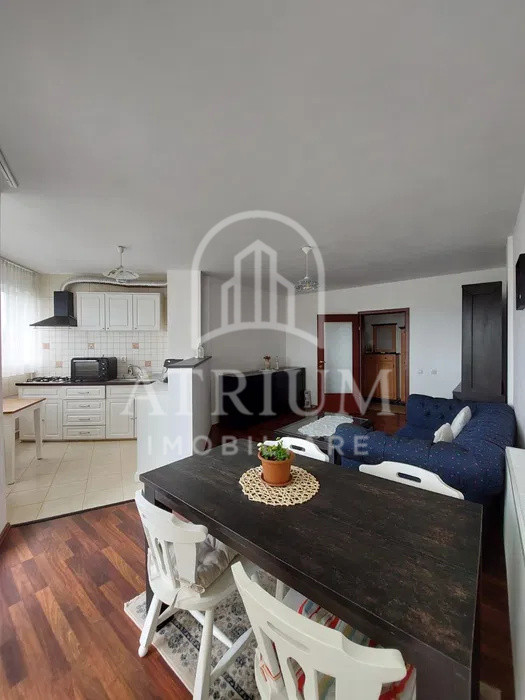 Apartament 2 camere, decomandat, 50mp, balcon, zona Zorilor