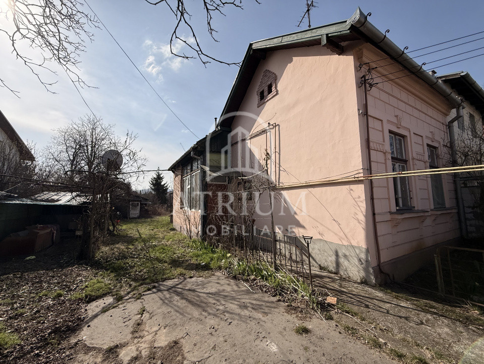 Casa individuală, 4 camere, teren si acces auto, zona Gheorgheni