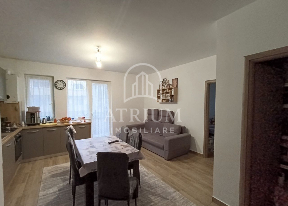 Apartament cu 3 camere, Floresti, zona Terra 