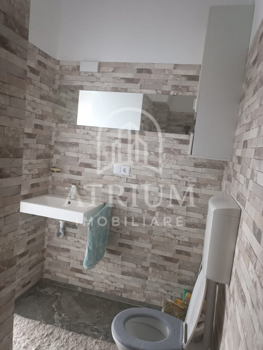 Apartament 2 camere, semidecomandate, 60mp, terasa 38mp, parcare, zona Teilor