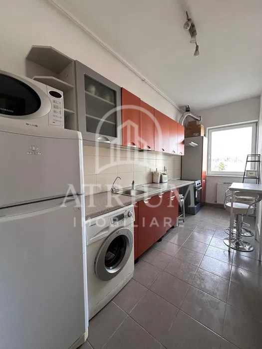 Apartament 2 camere, decomandat, 63mp, balcon, zona Plopilor