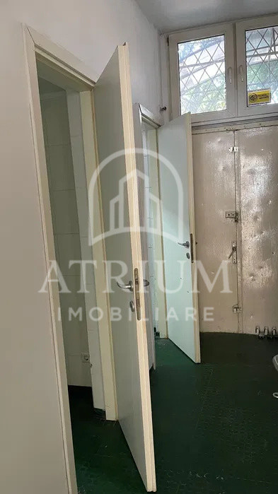 Spatiu comercial, 74 mp, vitrina, 2 grupuri sanitare, zona Zorilor