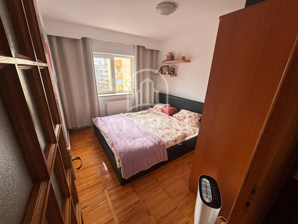 Apartament 4 camere, 78 mp utili cu 8 mp bacoane, boxa 12 mp, zona Marasti