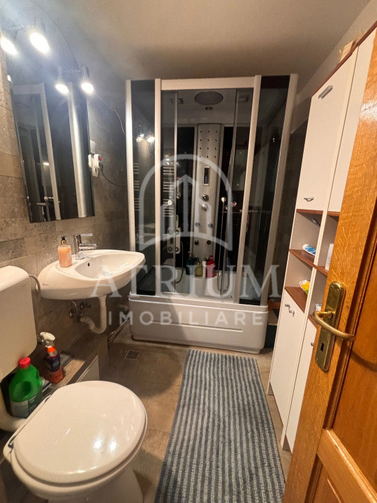 Apartament 4 camere, 78 mp utili cu 8 mp bacoane, boxa 12 mp, zona Marasti