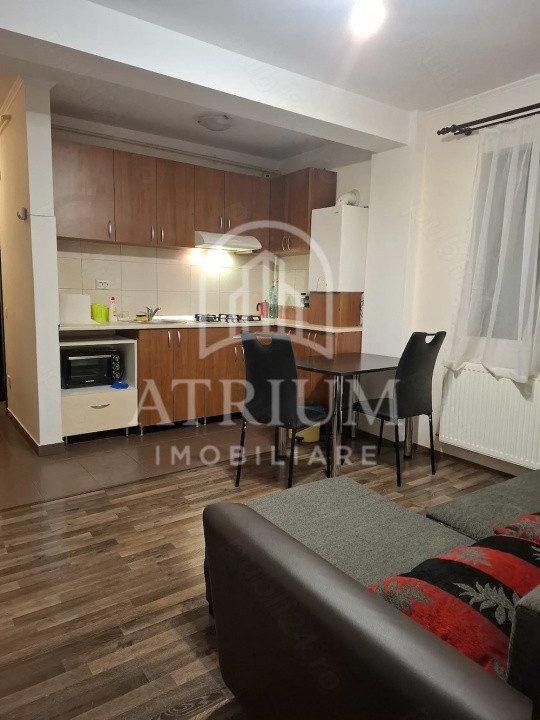 Apartament 2 camere, semidecomandat, 40mp, balcon, parcare, zona Buna ziua