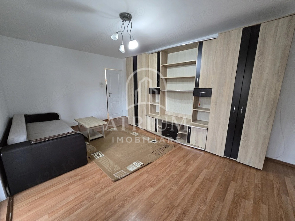 Apartament 2 camere, decomandat, 52mp, 2 balcoane, zona Intre lacuri