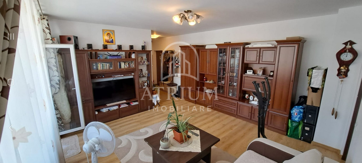 Apartament 2 camere, decomandat, 55mp, balcon, zona Baciu