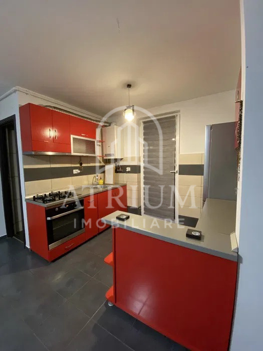 Apartament 3 camera, semidecomandat, 60mp, balcon, zona Buna Ziua