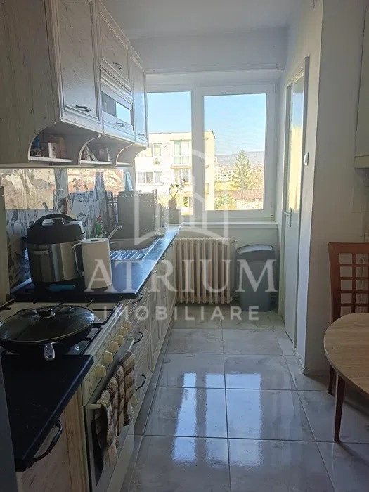 Apartament 2 camere, decomandat, 57mp, zona Andrei Mureșanu