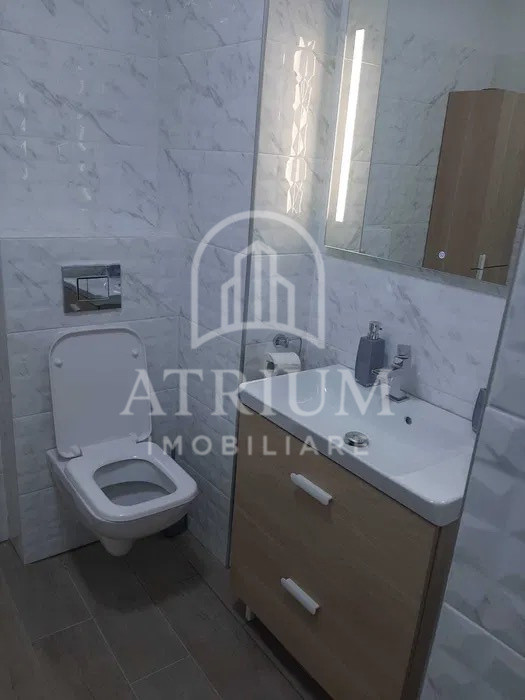 Apartament 2 camere, semidecomandat, 54mp, balcon, parcare subterana, zona Vivo