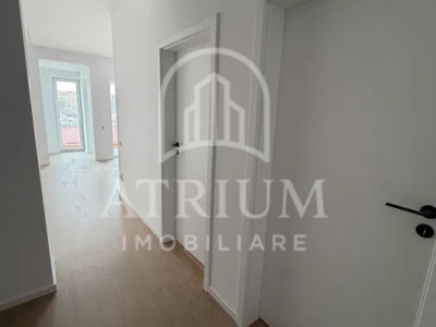 Apartament 3 camera, semidecomandat, 56mp, balcon, zona Restaurant Regal