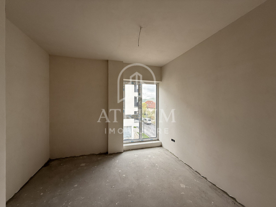 Apartament 3 camera, semidecomandat, 56mp, balcon, zona Restaurant Regal