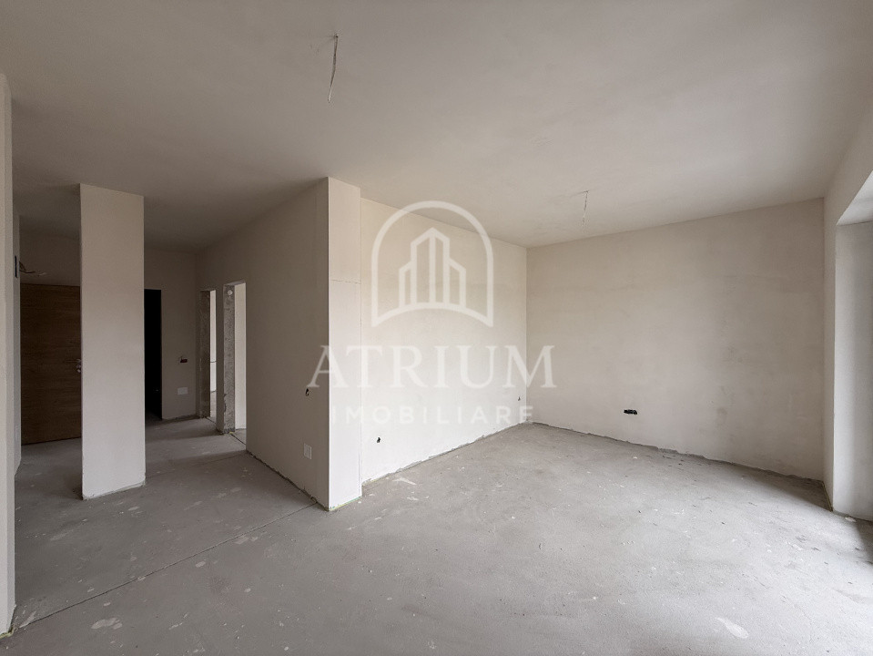 Apartament 3 camera, semidecomandat, 56mp, balcon, zona Restaurant Regal