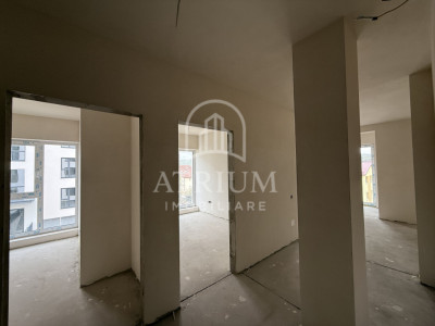 Apartament 3 camera, semidecomandat, 56mp, balcon, zona Restaurant Regal