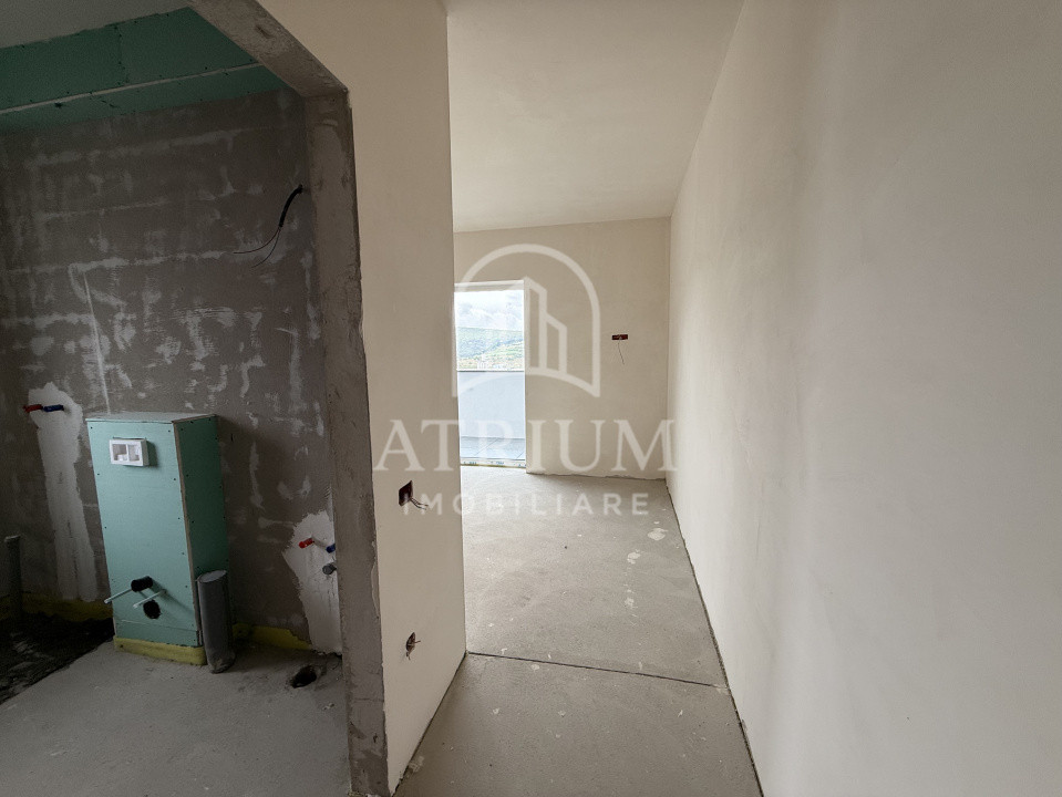 Apartament 3 camera, semidecomandat, 77,5mp, terasa 61mp, zona Restaurant Regal