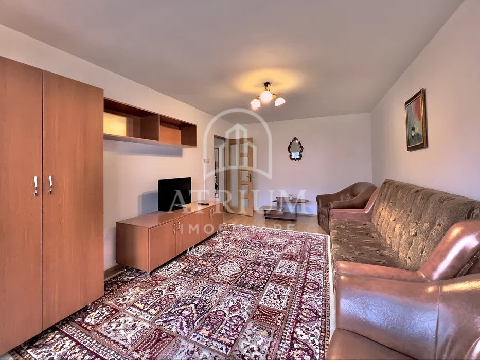 Apartament 2 camere, decomandat, 56mp, 2 balcoane, zona Zorilor 