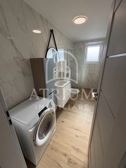 Apartament 2 camere, semidecomandat, 50mp, parcare, zona Europa 