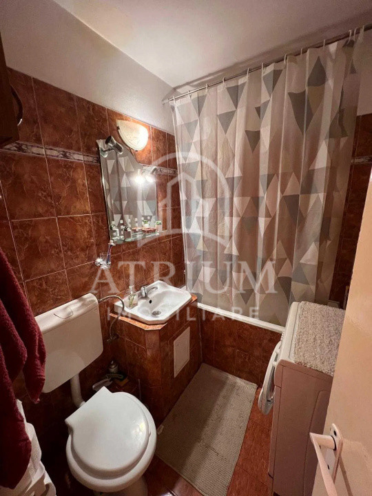 Garsoniera, 28 mp utili cu 4 mp balcon, zona Manastur