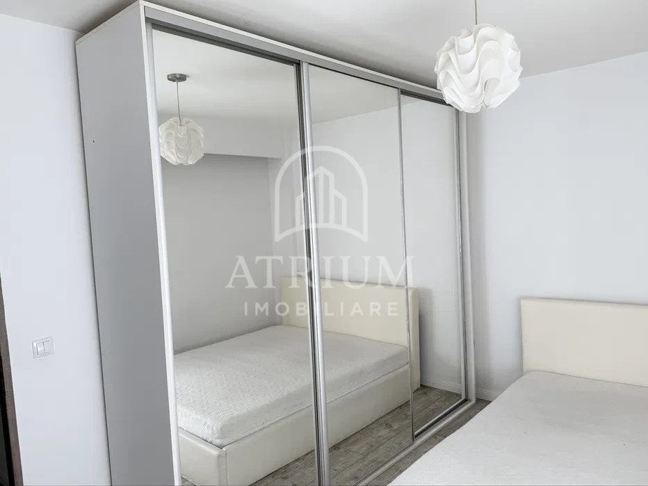 Apartament 2 camere, semidecomandat, 40mp, balcon, zona Intre lacuri 