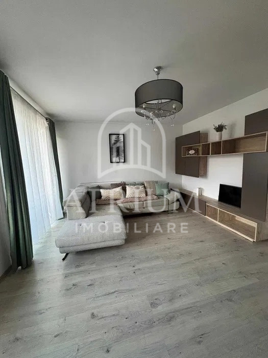 Apartament 2 camere, semidecomandat, 42mp, Logie, zona Intre lacuri 