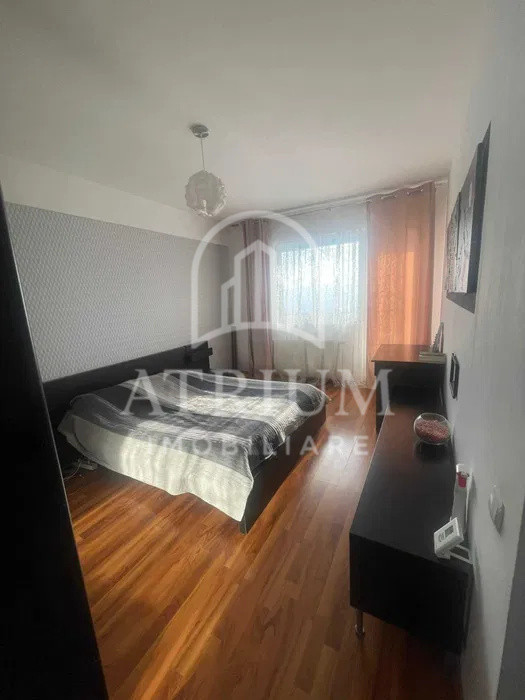 Apartament 3 camere | Zona Bună ziua
