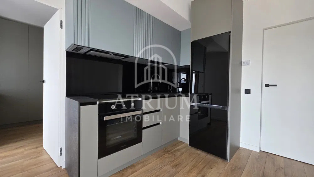 Apartament 3 camere modern în West City Tower