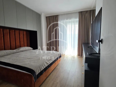 Apartament 3 camere modern în West City Tower