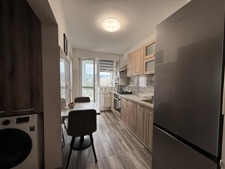 Apartament 2 camere, decomandat, 50mp, 2 balcoane, zona Gheorgheni 