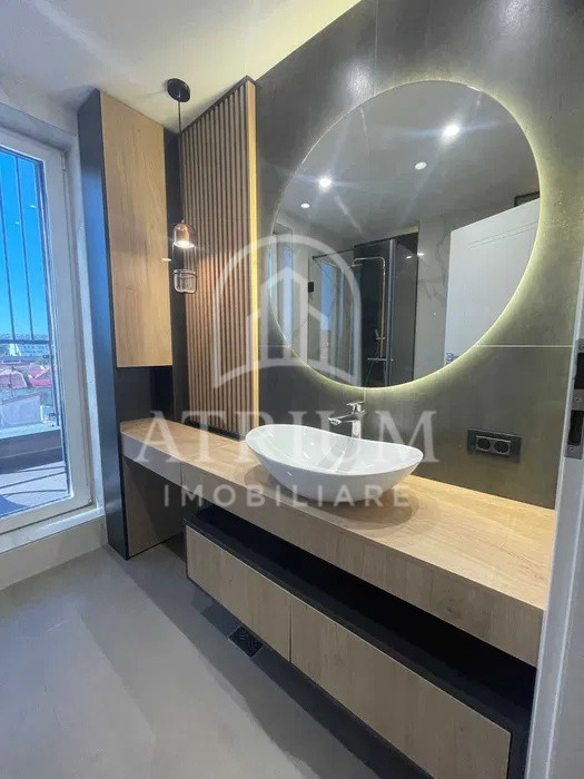 Apartament cu 3 camere de închiriat | Zona semicentrală Cluj Napoca