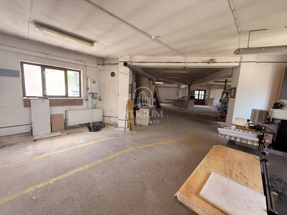 Hala si loc sediu de închiriat, Bulgaria, 900 MP