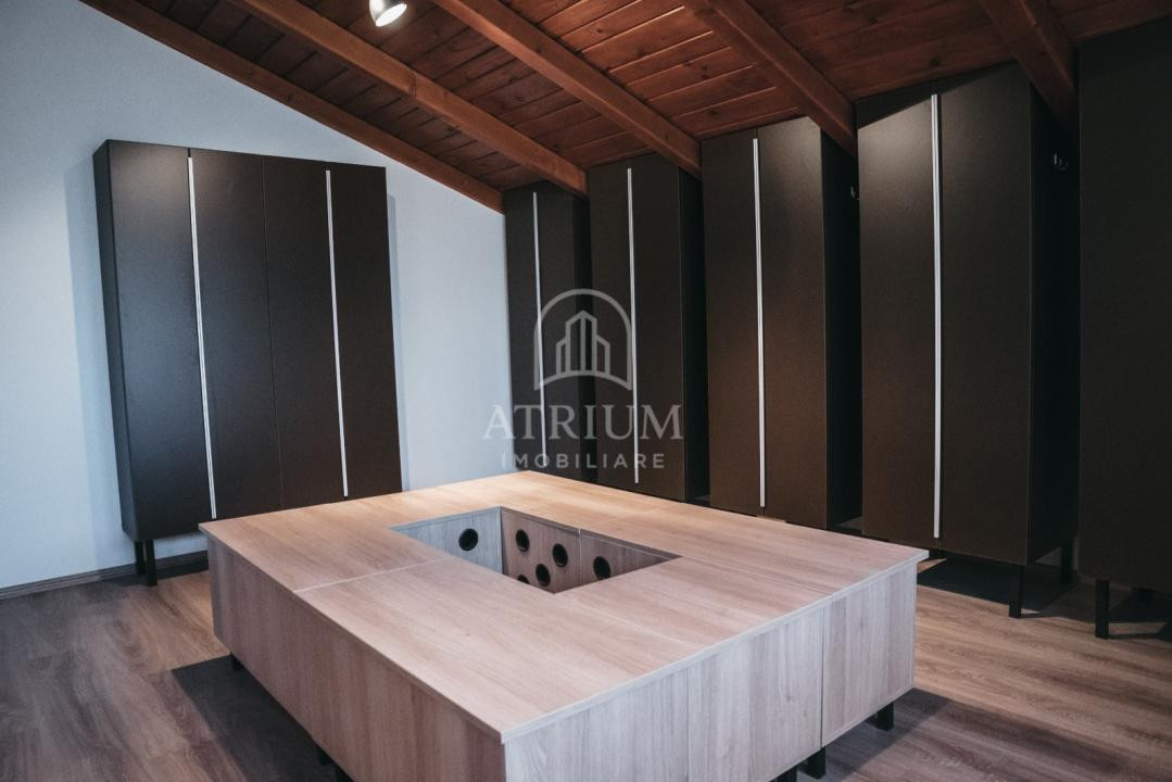 Hala si loc sediu de închiriat, Bulgaria, 900 MP
