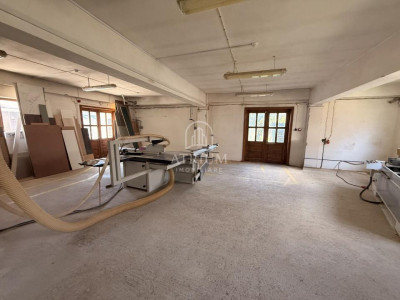 Hala si loc sediu de închiriat, Bulgaria, 900 MP