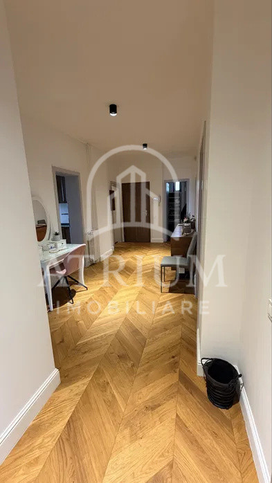 Apartament cu 4 camere de închiriat | Ultracentral