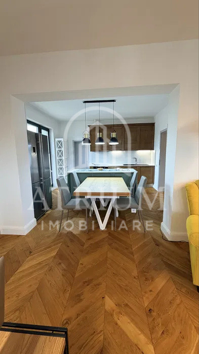 Apartament cu 4 camere de închiriat | Ultracentral