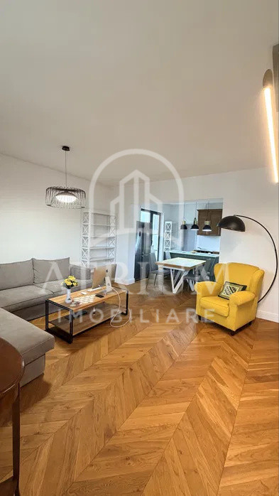Apartament cu 4 camere de închiriat | Ultracentral