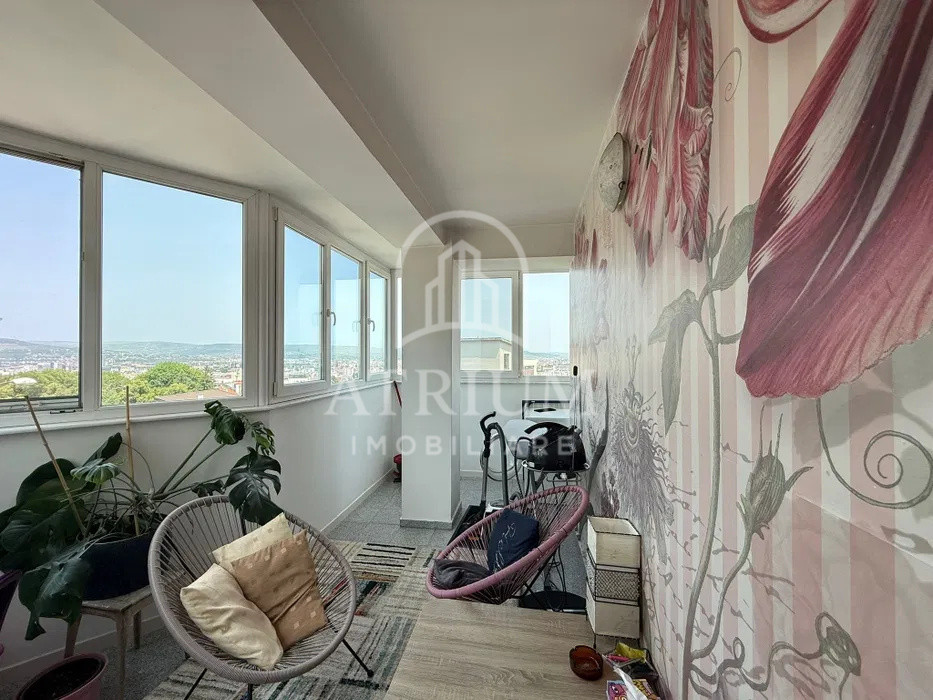 Apartament cu 3 camere de închiriat | Cartier Andrei Mureșanu