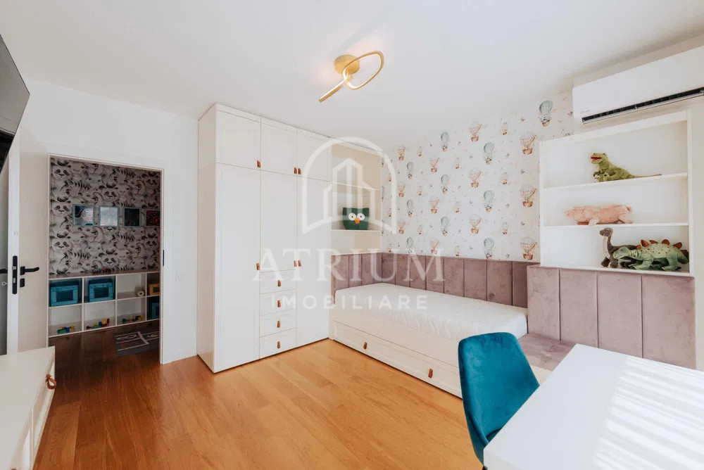 Apartament de lux cu 4 camere | Zona UMF
