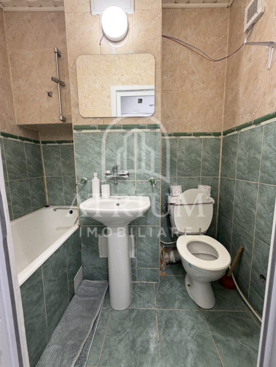 Apartament 43 mp utlili, parter inalt, zona Bucium, Mănăstur