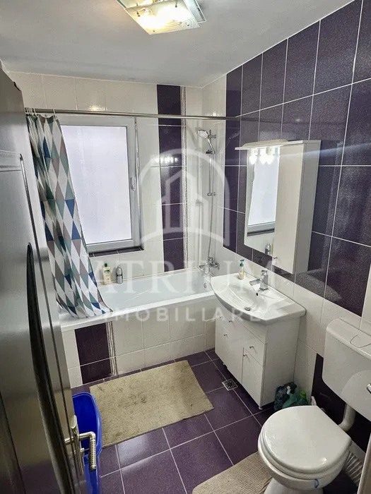 Apartament 2 camere semidecomandate suprafata de 52 mp Floresti