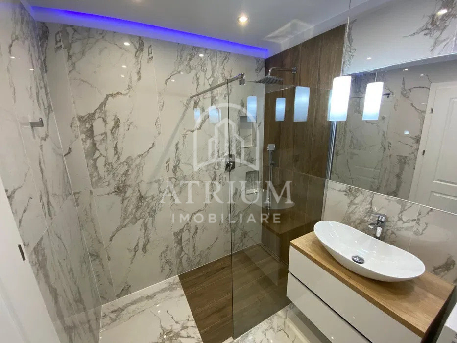 Apartament cu 2 camere semidecomandat | Zona Sopor